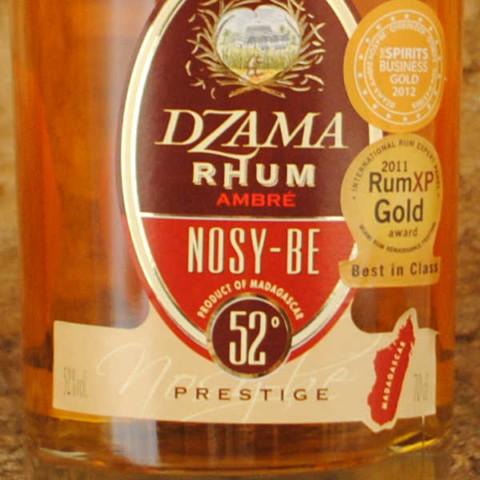 Rhum Dzama Ambré Nosy-Be étiquette