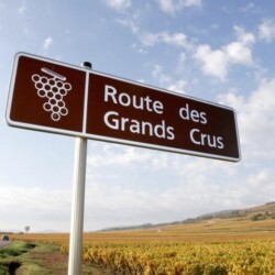 panneau-route-des-grands-crus-bourgogne-640x480